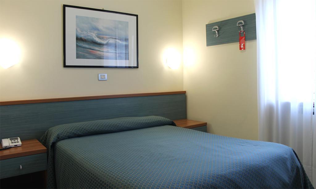 Hotel Sea Gull 文蒂米利亚 外观 照片