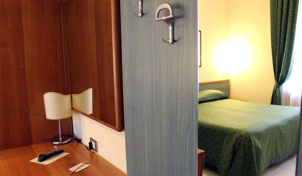Hotel Sea Gull 文蒂米利亚 外观 照片